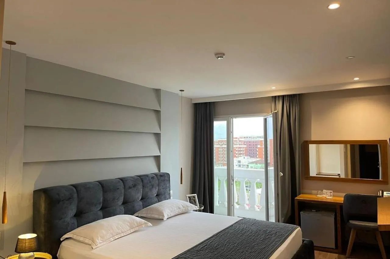 Light Hotel Tirana
