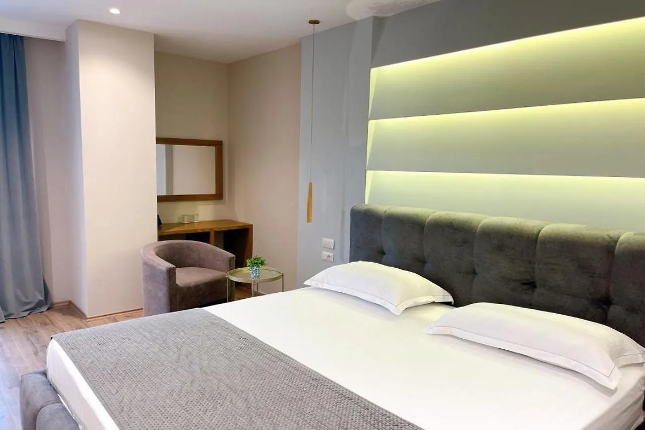 Light Hotel Tirana