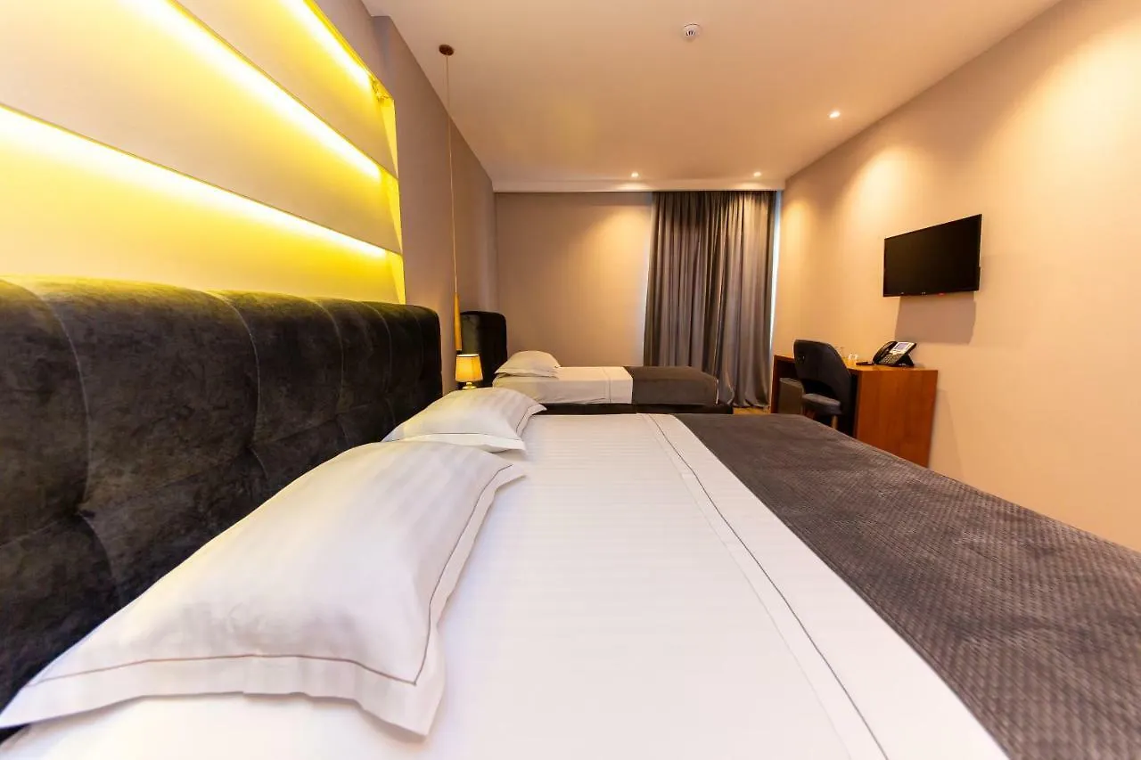 Light Hotel Tirana