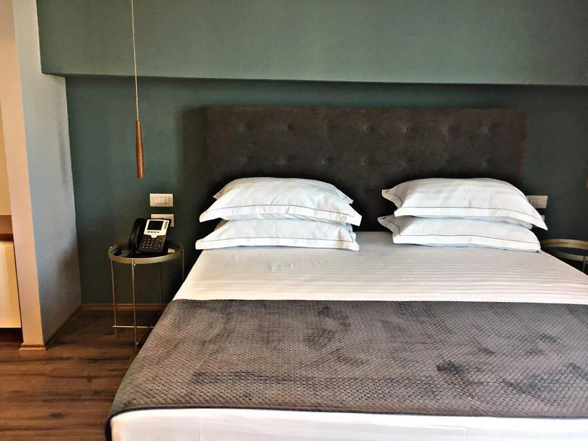Light Hotel Tirana